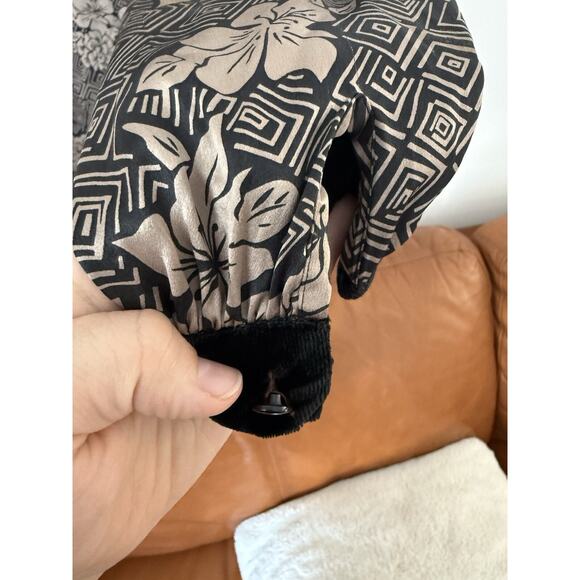 Vintage 80s Collins Silk Button Up Floral Blouse Velvet Collar And Cuffs Sz 10 - Picture 4 of 5